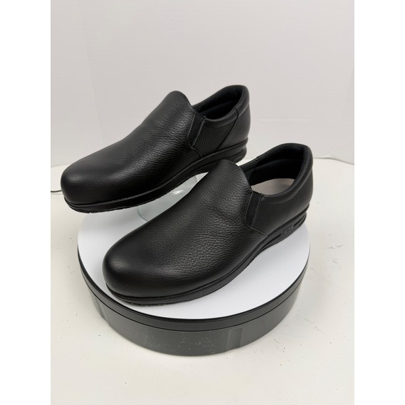SAS Water Resistant Black Slip On Leather Grip Orthopedic Comfort Shoes Women 9M
